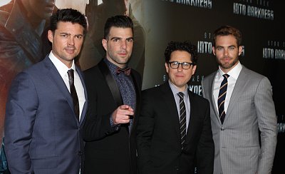 Ingen favorit star_trek_into_darkness_cast_2013_1__160129.jpg